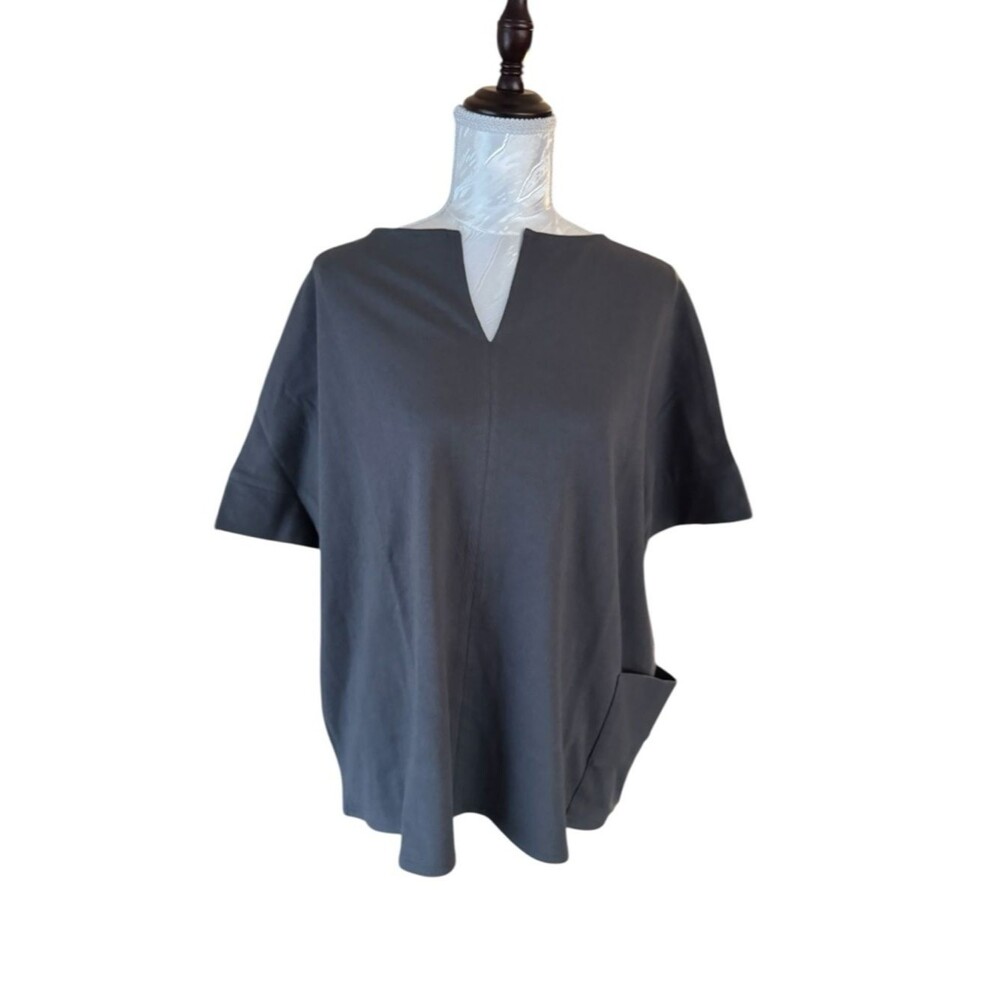 FH Women’s Short Sleeve V-Neck Pocket Top - Charcoal Gray